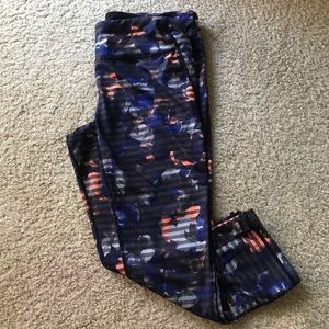 GAP capris workout tights